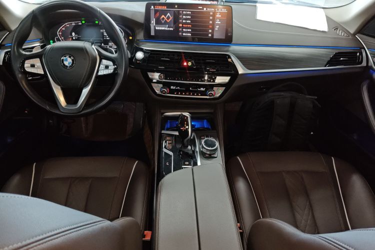 宝马5系 2021款 530Li xDrive 豪华套装中控内饰12