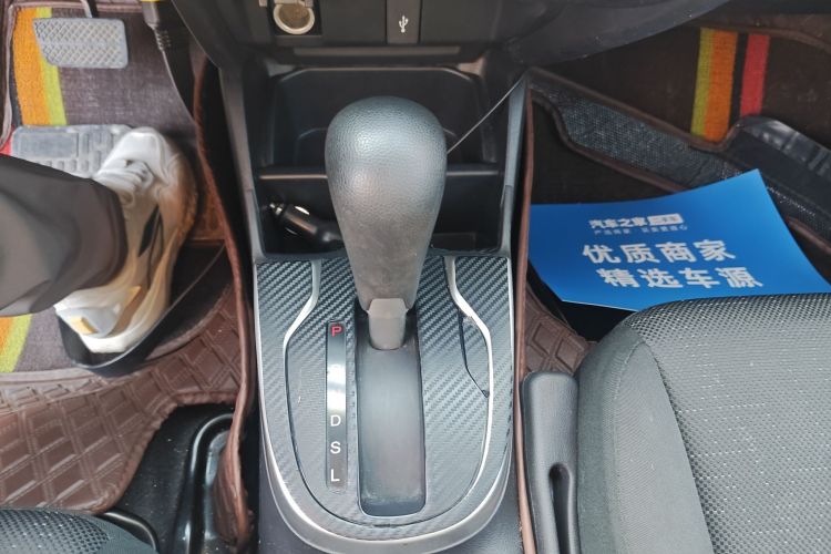 本田 飞度 2014款 1.5L SE CVT时尚型中控内饰18