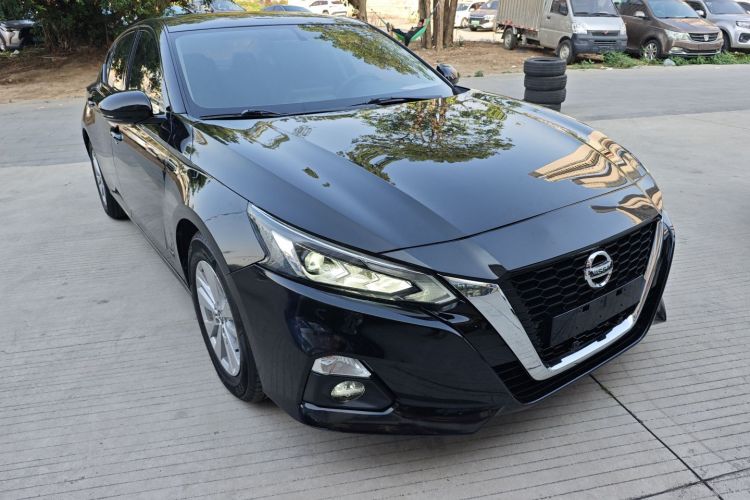 日产 天籁 2019款 2.0L XL 舒适版车身外观3