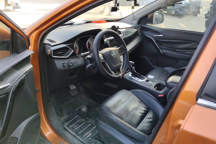 名爵 锐腾 2015款 1.5TGI TST豪华版中控内饰20