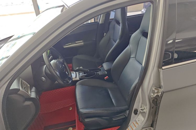 斯巴鲁 翼豹 2008款 2.0R 三厢运动导航版局部细节19