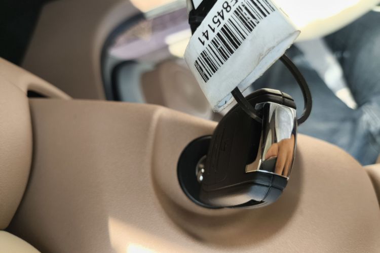 五菱汽车 宏光MINIEV 2025款 四门版 进阶款中控内饰11