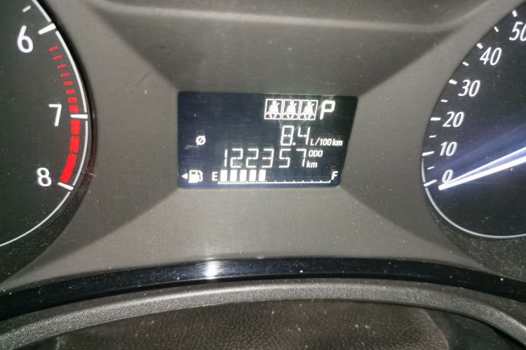 别克 凯越 2018款 15N CVT精英型中控内饰15