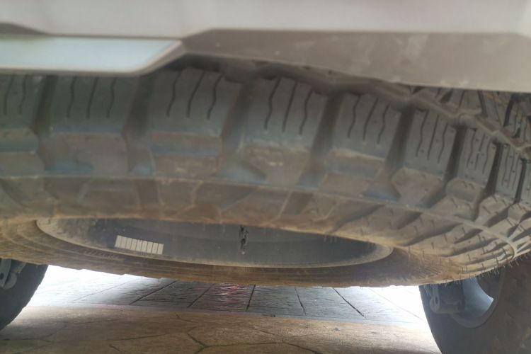 丰田 普拉多 2024款 2.4T 悍野WX版 6座局部细节9009