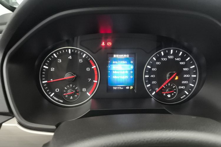 哈弗H6 2021款 运动版 1.5T 自动精英智联型 U型格栅中控内饰14