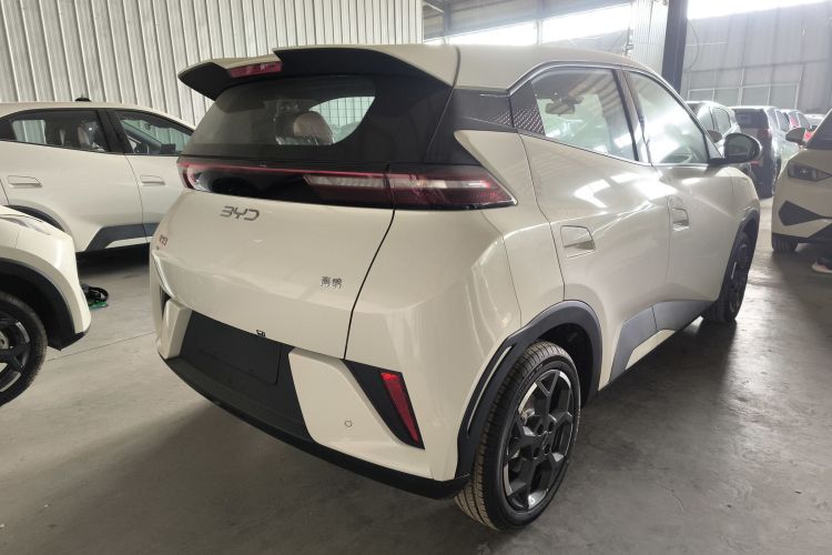 比亚迪 海鸥 2025款 智驾版 405km 自在版车身外观7