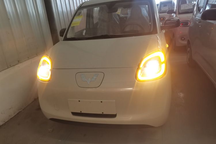 五菱汽车 宏光MINIEV 2025款 四门版 进阶款车身外观2