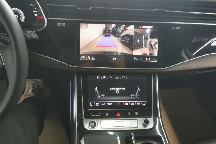 奥迪Q7 2022款 55 TFSI quattro S line运动型中控内饰16
