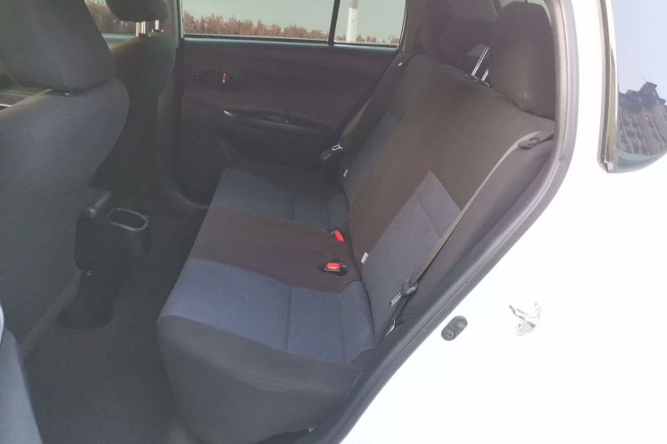 丰田 YARiS L 致炫 2016款 改款 1.5E CVT魅动版中控内饰7004