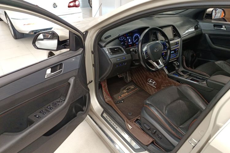 现代 索纳塔 2015款 1.6T GLS智能型中控内饰7003