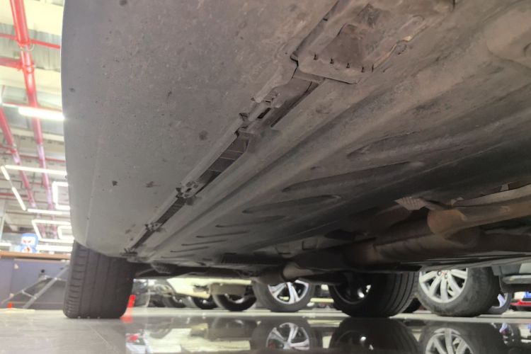 奔驰GLC轿跑 AMG 2017款 AMG GLC 43 4MATIC 轿跑SUV局部细节9001