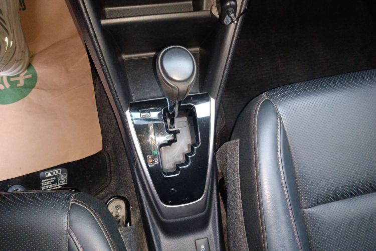 丰田 YARiS L 致炫 2021款 致炫X 1.5L CVT尊贵版中控内饰18