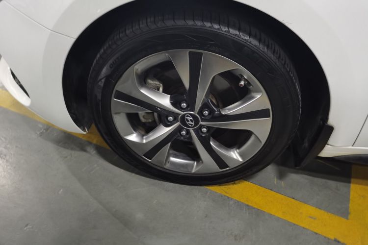 现代 菲斯塔 2019款 280TGDi 智速版 国VI车身外观6007