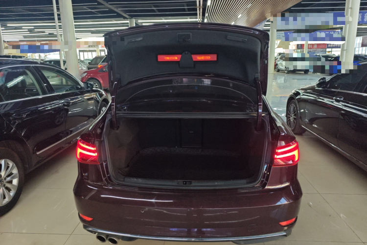 奥迪A3 2020款 Limousine 35 TFSI 进取型 国VI机舱底盘23