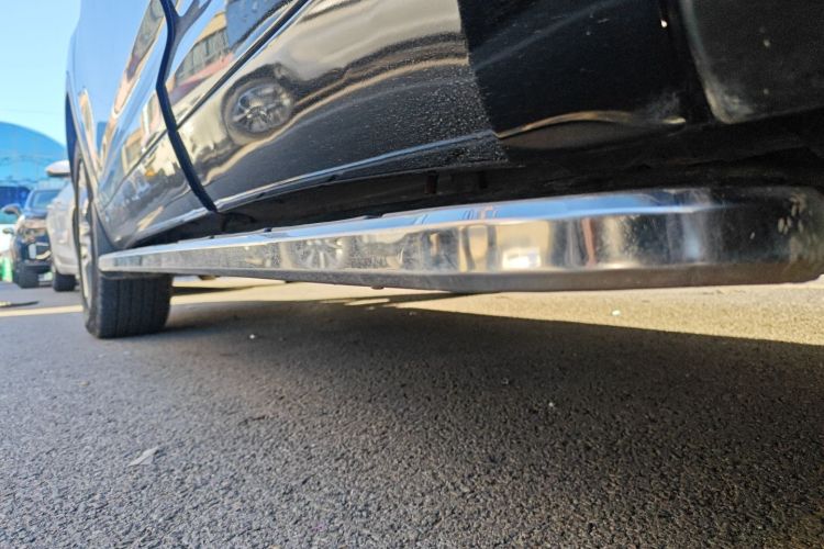 丰田 汉兰达 2018款 2.0T 两驱尊贵版 7座 国VI局部细节9002