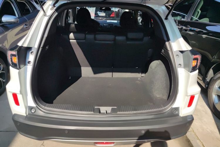 思铭 东风本田X-NV 2020款 电掣版机舱底盘23