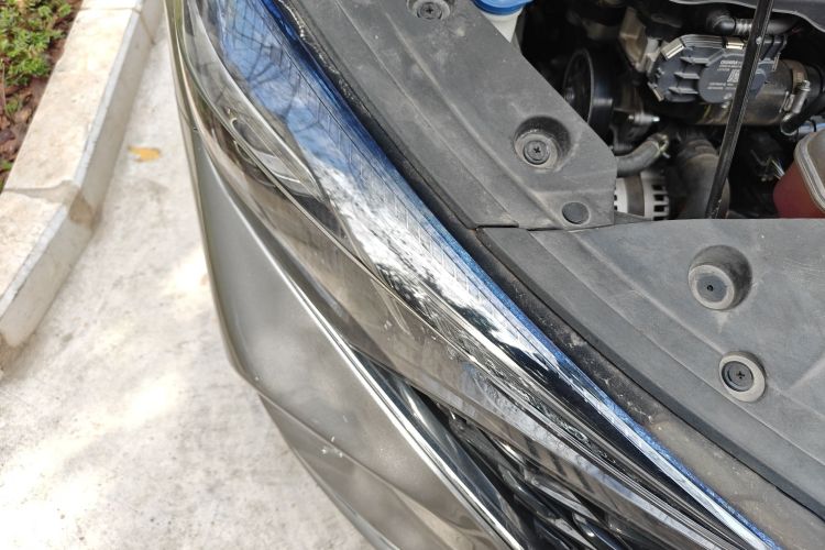 长安 逸动 2020款 PLUS 蓝鲸NE 1.4T GDI DCT尊贵型车身外观8