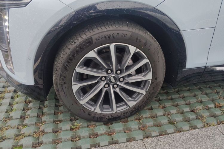 凯迪拉克 IQ锐歌 2022款 四驱高性能尊贵版车身外观6007