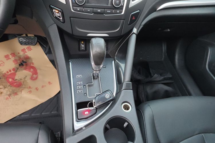 东风风神AX7 2015款 2.3L 自动智尊型中控内饰18