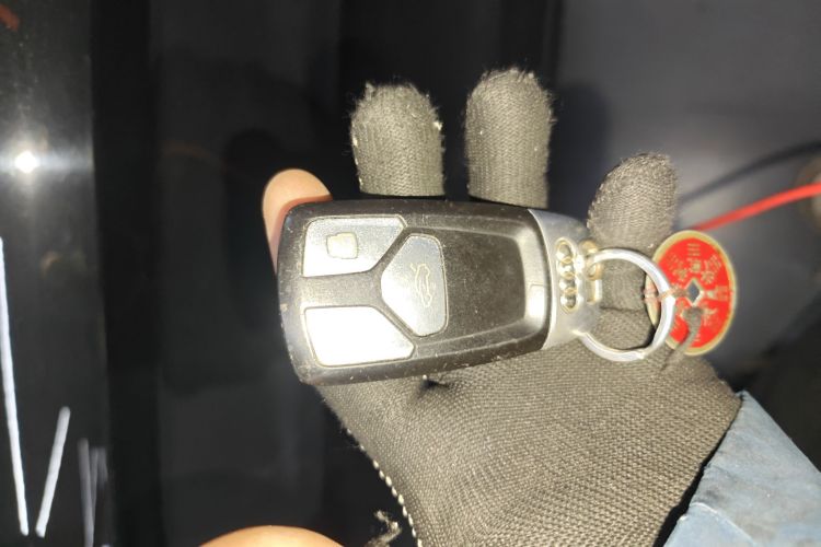 奥迪Q5L 2020款 改款 40 TFSI 荣享时尚型中控内饰7001