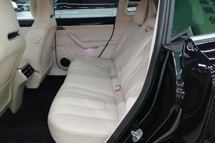 鸿蒙智行 智界R7 2024款 纯电 667km Max中控内饰21