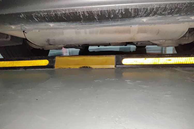 福特 蒙迪欧 2013款 2.0L GTDi240旗舰型局部细节9009