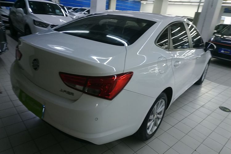 别克 威朗 2019款 三厢 15S 自动领先型车身外观7