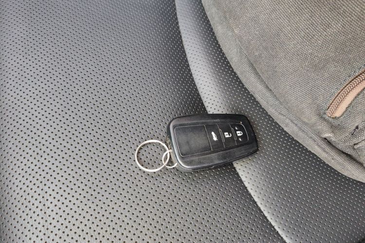 丰田 卡罗拉 2021款 1.2T S-CVT 豪华版中控内饰7001