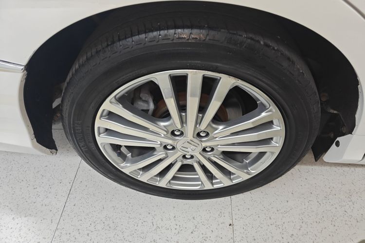 本田 艾力绅 2016款 2.4L 经典版车身外观6003