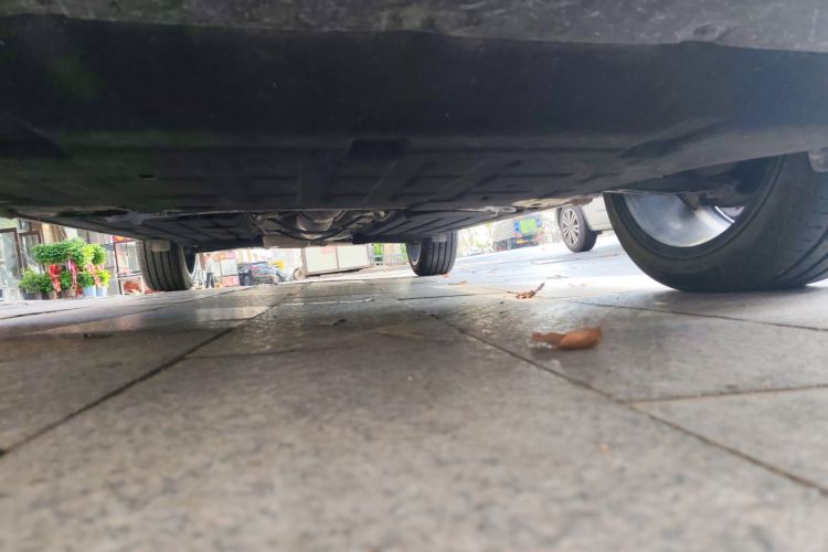 领克06 2020款 1.5T 耀Halo局部细节9008