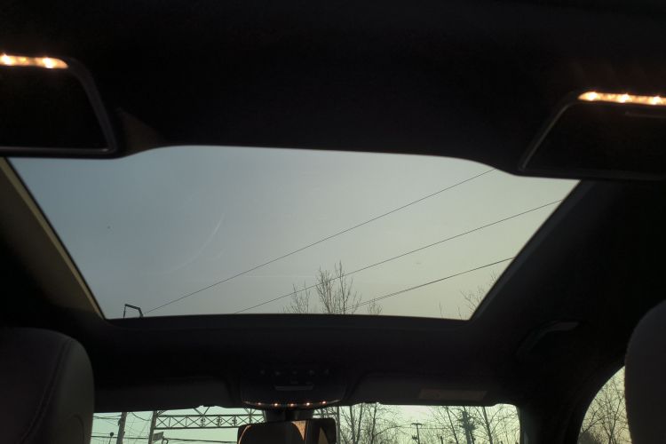 奔驰GLC 2020款 GLC 260 L 4MATIC 动感型局部细节22