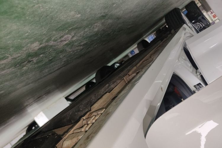 丰田 卡罗拉 2019款 1.2T S-CVT GL-i精英版局部细节9001