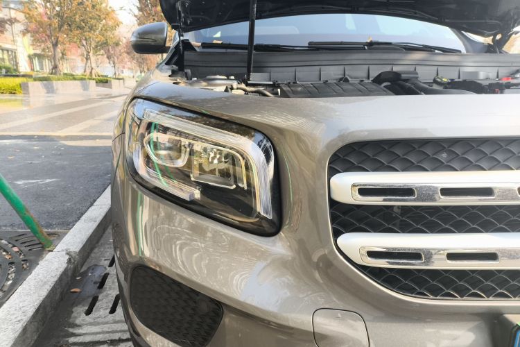 奔驰GLB 2022款 改款二 GLB 200 时尚型车身外观6006