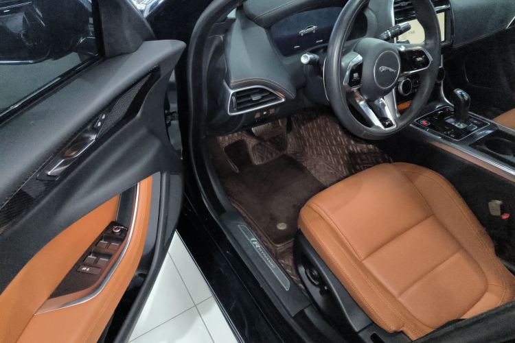 捷豹XEL 2021款 2.0T 250PS 曜黑运动版中控内饰7003