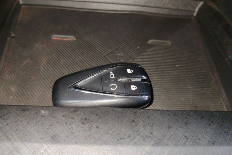 长安UNI-V 2022款 2.0T 领速版中控内饰7001