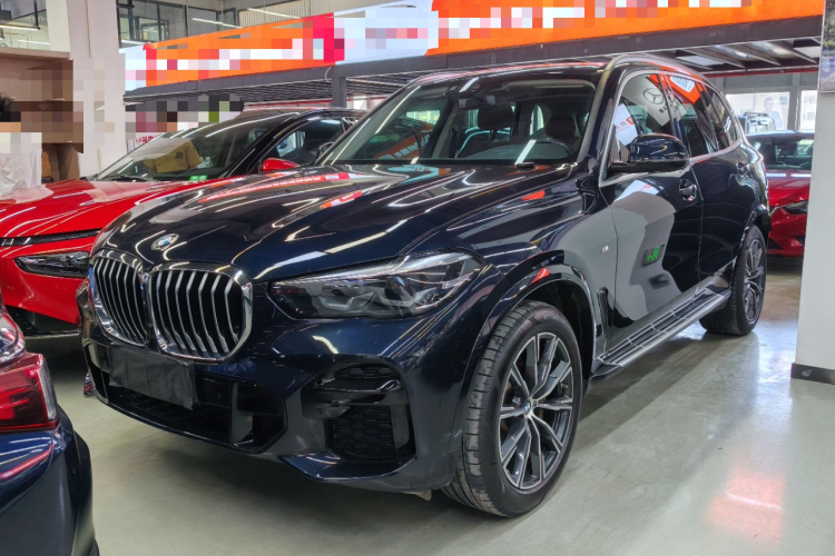 宝马X5(进口) 2022款 xDrive30i M运动套装车身外观1
