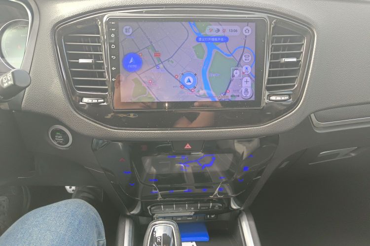 吉利汽车 远景X6 2016款 1.3T CVT旗舰型中控内饰16