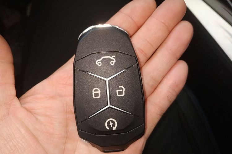 领克01 2019款 2.0T 两驱耀Pro版 国VI中控内饰7001