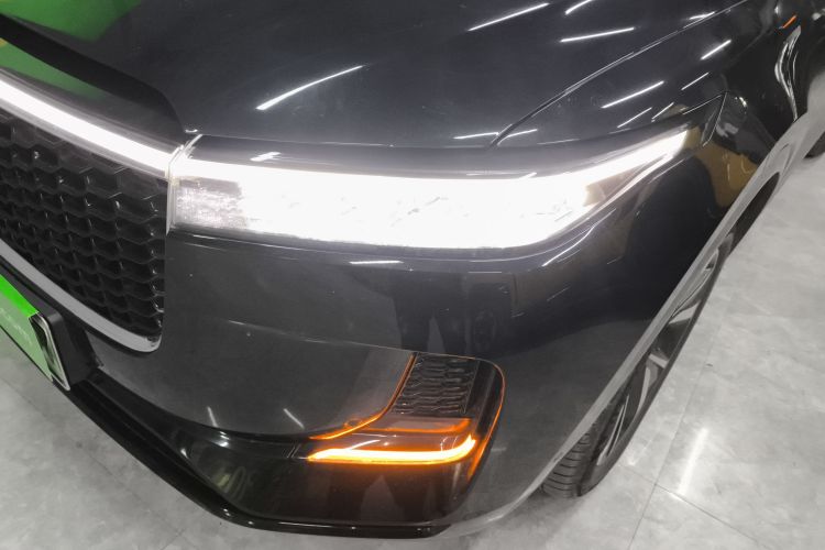 理想汽车 理想ONE 2021款 增程6座版局部细节36