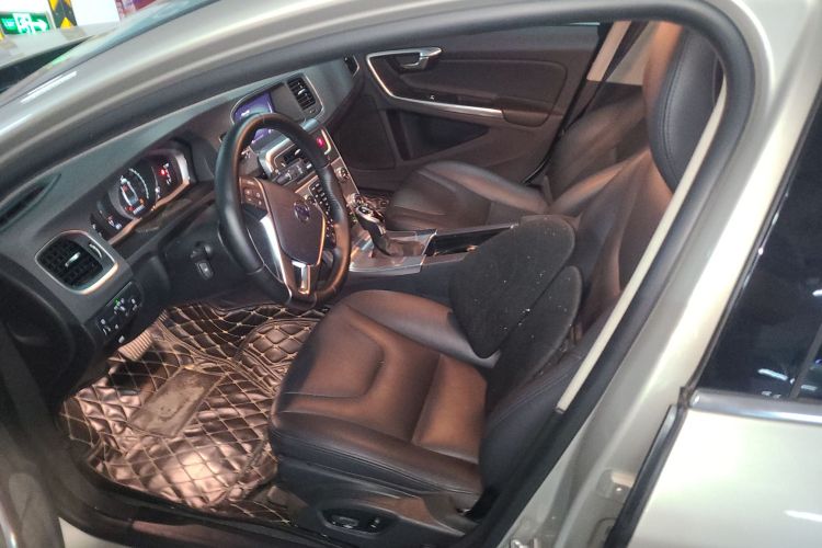 沃尔沃S60 2018款 S60L T4 智远版局部细节19