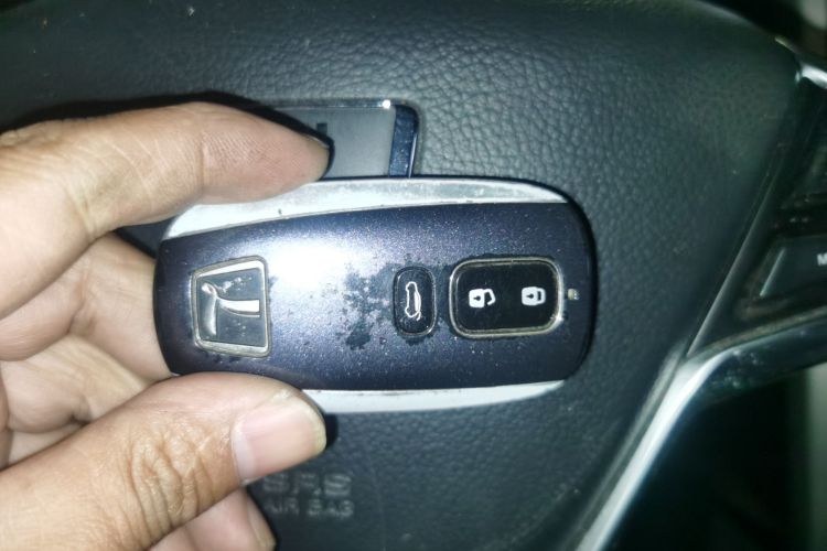 纳智捷 优6 SUV 2017款 1.8T 时尚升级型中控内饰11