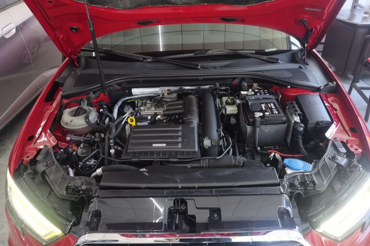 奥迪A3 2019款 Sportback 35 TFSI 时尚型 国VI机舱底盘24