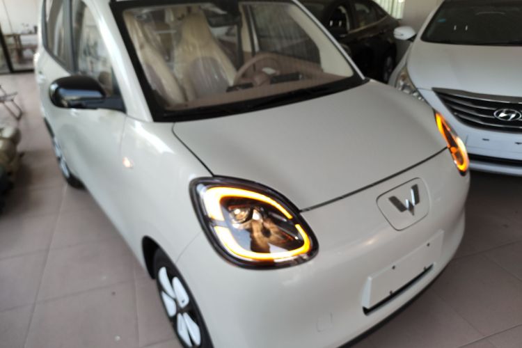 五菱汽车 宏光MINIEV 2025款 四门版 进阶款车身外观3