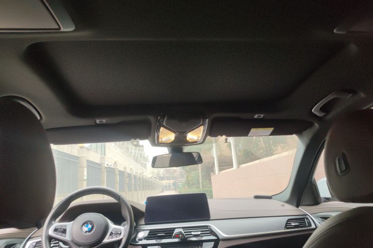 宝马5系新能源 2021款 535Le M运动套装中控内饰22