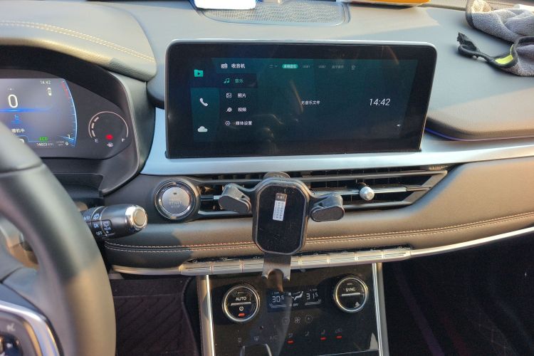 奇瑞 瑞虎8 2023款 230TCI 自动进阶版中控内饰16