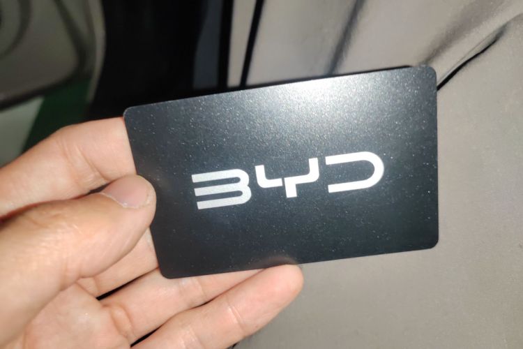 比亚迪 海鸥 2024款 荣耀版 305km 活力版中控内饰11