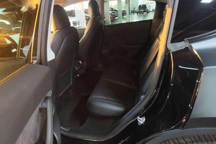 特斯拉 Model Y 2021款 长续航全轮驱动版 3D7中控内饰7004
