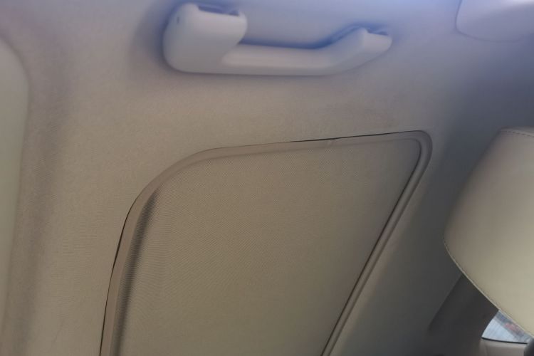 丰田 卡罗拉 2016款 双擎 1.8L E-CVT精英版中控内饰22