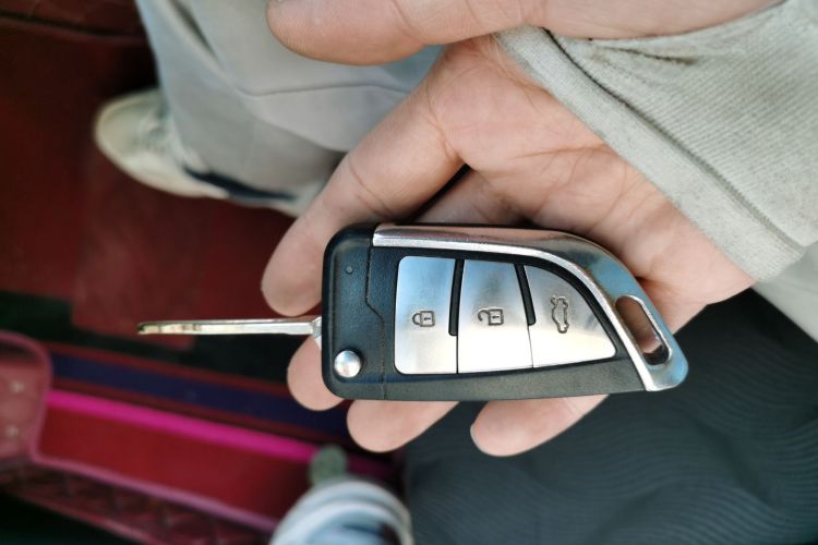 起亚K2 2015款 三厢 1.4L MT GLS中控内饰7001