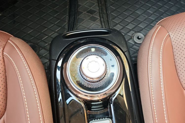 五菱汽车 五菱缤果 2023款 333km 灵犀互联款中控内饰18